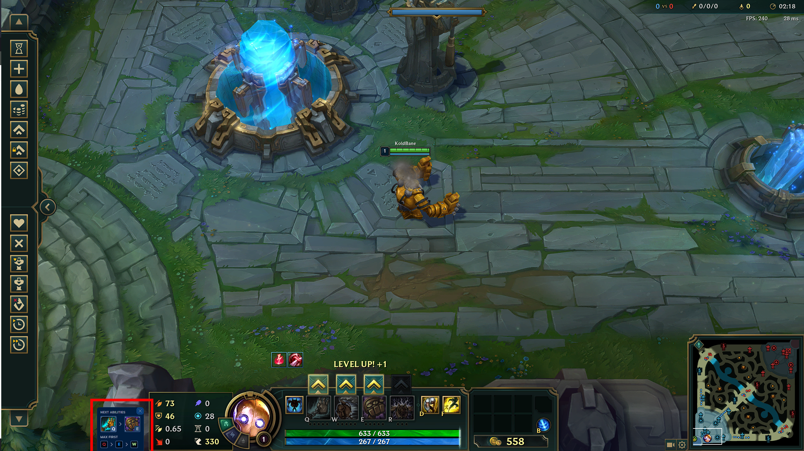 League of Legends, Software